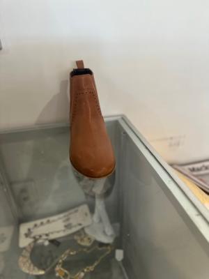 File Tan Boots